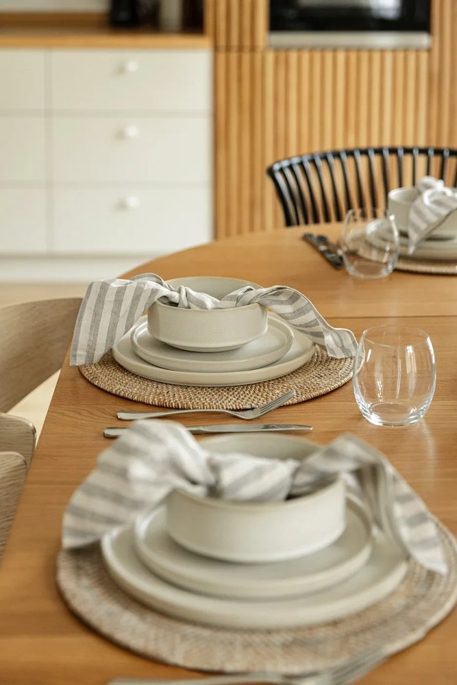 Tacâmuri argintii din oțel inoxidabil 24 buc. Canada – Orion