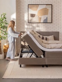 Noptieră în culoare naturală cu aspect de lemn de stejar Langley – Actona