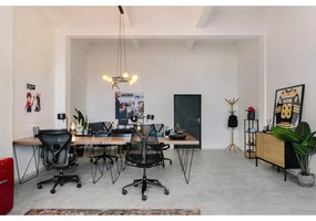 Comodă neagră/în culoare naturală joasă cu aspect de lemn de stejar 120x82 cm Seaford – Actona