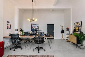 Comodă neagră/în culoare naturală joasă cu aspect de lemn de stejar 120x82 cm Seaford – Actona