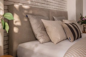 Pat matrimonial bej tapițat cu spațiu de depozitare cu somieră 180x200 cm Thessa Bold – Bonami Selection