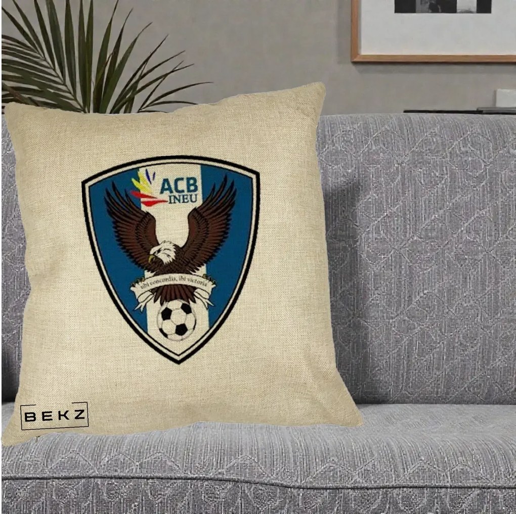 Perna Personalizata ACB Ineu Fotbal, 40x40 cm, Crem, Husa Detasabila, Perna Inclusa, BEKZ®