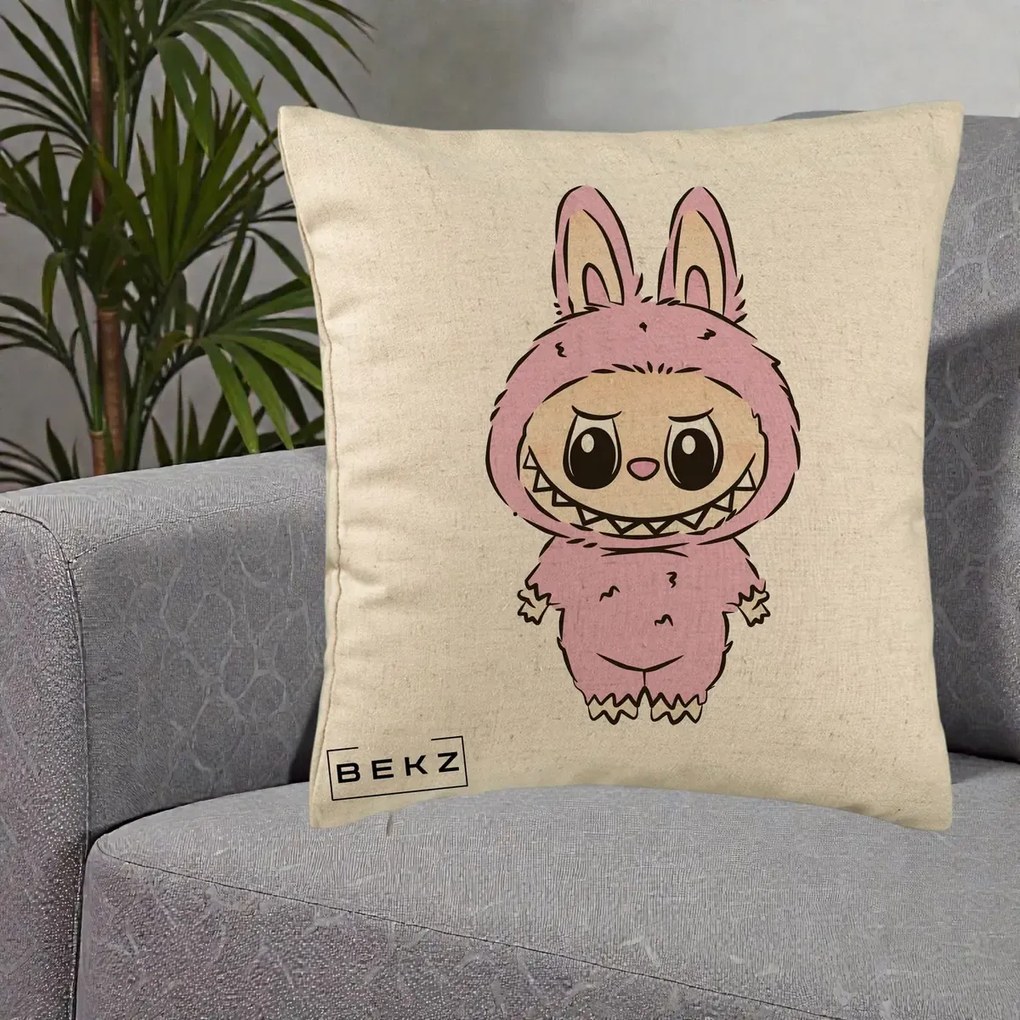 Perna Personalizata Labubu Mov Pastel, 40x40 cm, Bej, Husa Detasabila, Perna Inclusa, BEKZ®