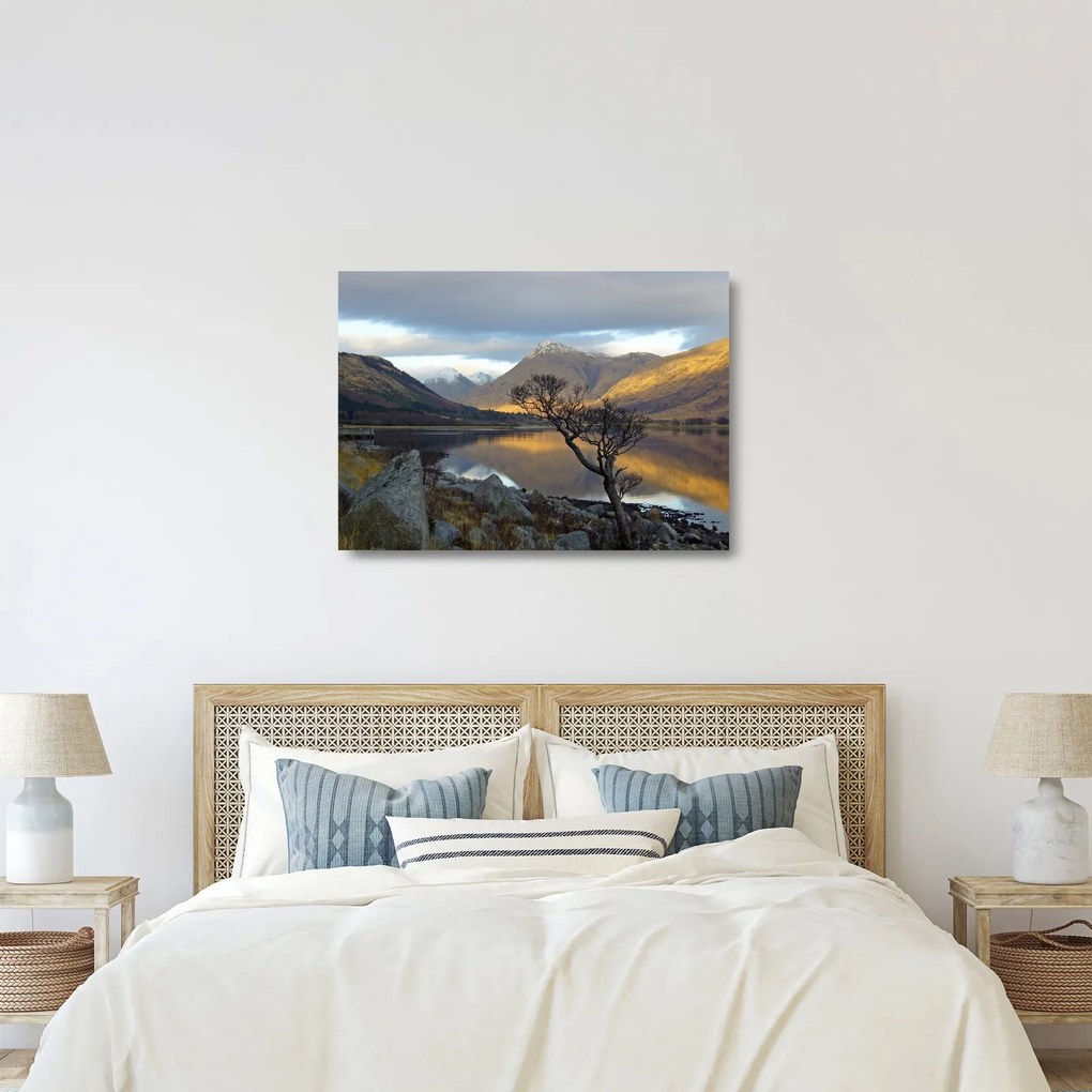 Tablou pe sticlă - Munții de lângă lac (70x50 cm)