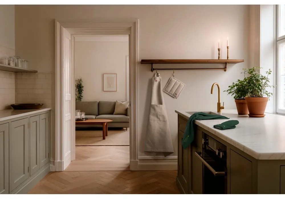 Șorț cu model de Crăciun Christmas Fable – JUNA