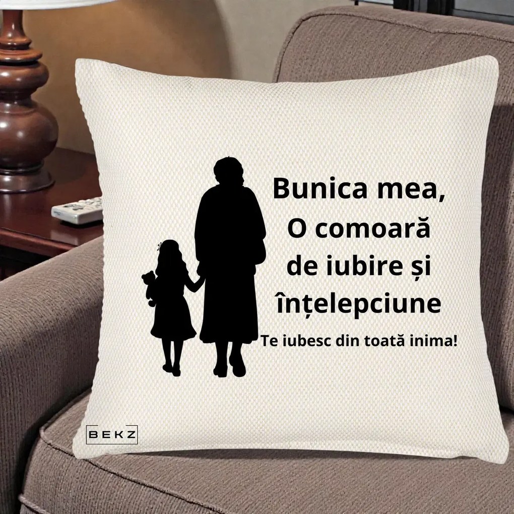 Cadou pentru Bunica - Perna Personalizata Bunica Mea Comoara Iubire Intelepciune Silueta, 40x40 cm, Crem Reliefat, Husa Detasabila, Perna Inclusa, BEKZ®