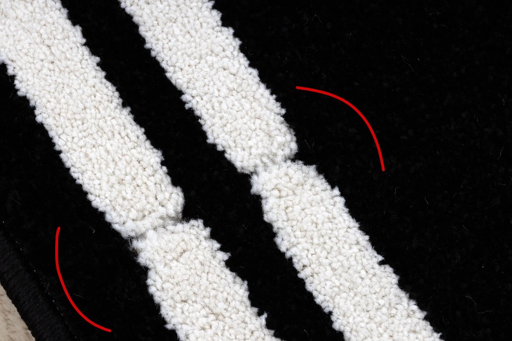 Covor HAMPTON cadru negru - SECUNDAR-COTATI PRODUSUL