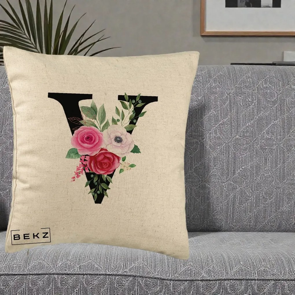 Cadou Personalizat - Perna Personalizata Monograma Florala Litera V cu Buchet, 40x40 cm, Bej, Husa Detasabila, Perna Inclusa, BEKZ®