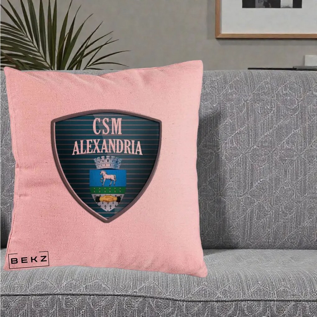 Perna Personalizata CSM Alexandria Fotbal, 40x40 cm, Roz, Husa Detasabila, Perna Inclusa, BEKZ®