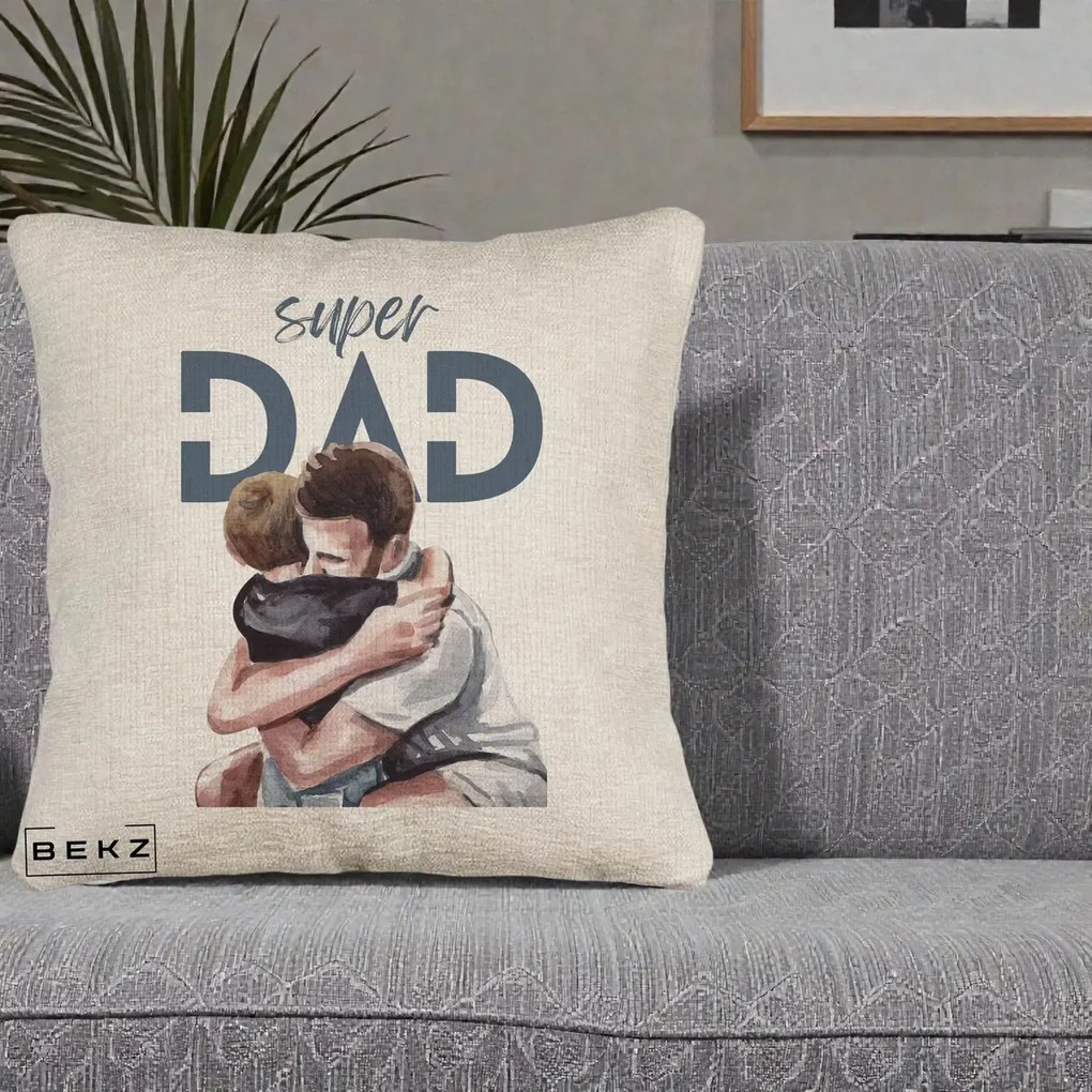 Cadou pentru Tata - Perna Personalizata Super Dad Tata si Fiu Imbratisare, 40x40 cm, Bej Canapea, Husa Detasabila, Perna Inclusa, BEKZ®