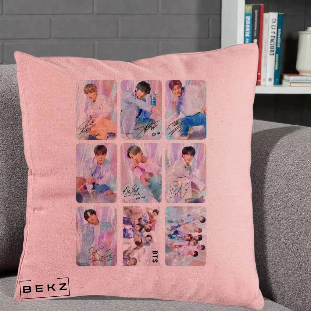 Perna Personalizata K-pop BTS Colaj 9 Fotografii Autografe Individual, 40x40 cm, Roz, Husa Detasabila, Perna Inclusa, BEKZ®