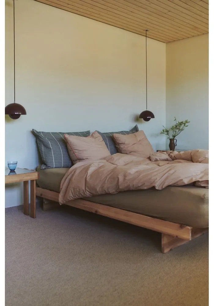 Pat matrimonial în culoare naturală din lemn masiv de pin 180x200 cm Kanso – Karup Design