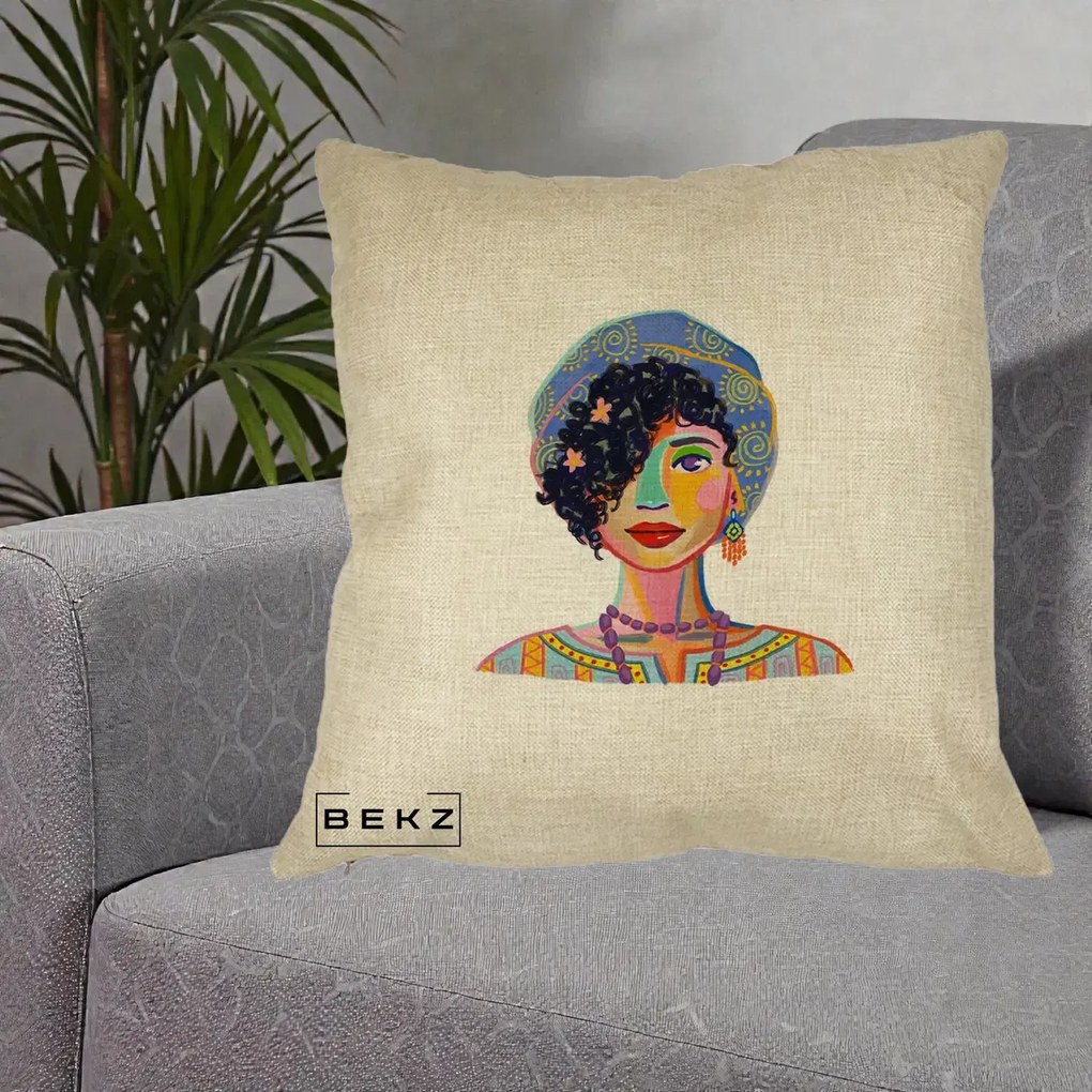 Perna Decorativa Portret Femeie Etnic Colorat, 40x40 cm, Crem, Husa Detasabila, Perna Inclusa, BEKZ®