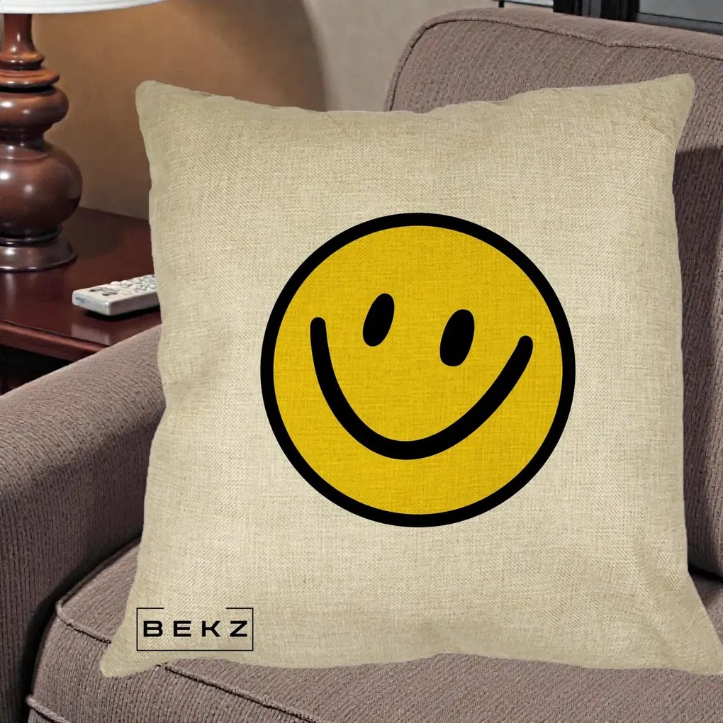 Perna Decorativa Smiley Face Galben Clasic, 40x40 cm, Crem, Husa Detasabila, Perna Inclusa, BEKZ®