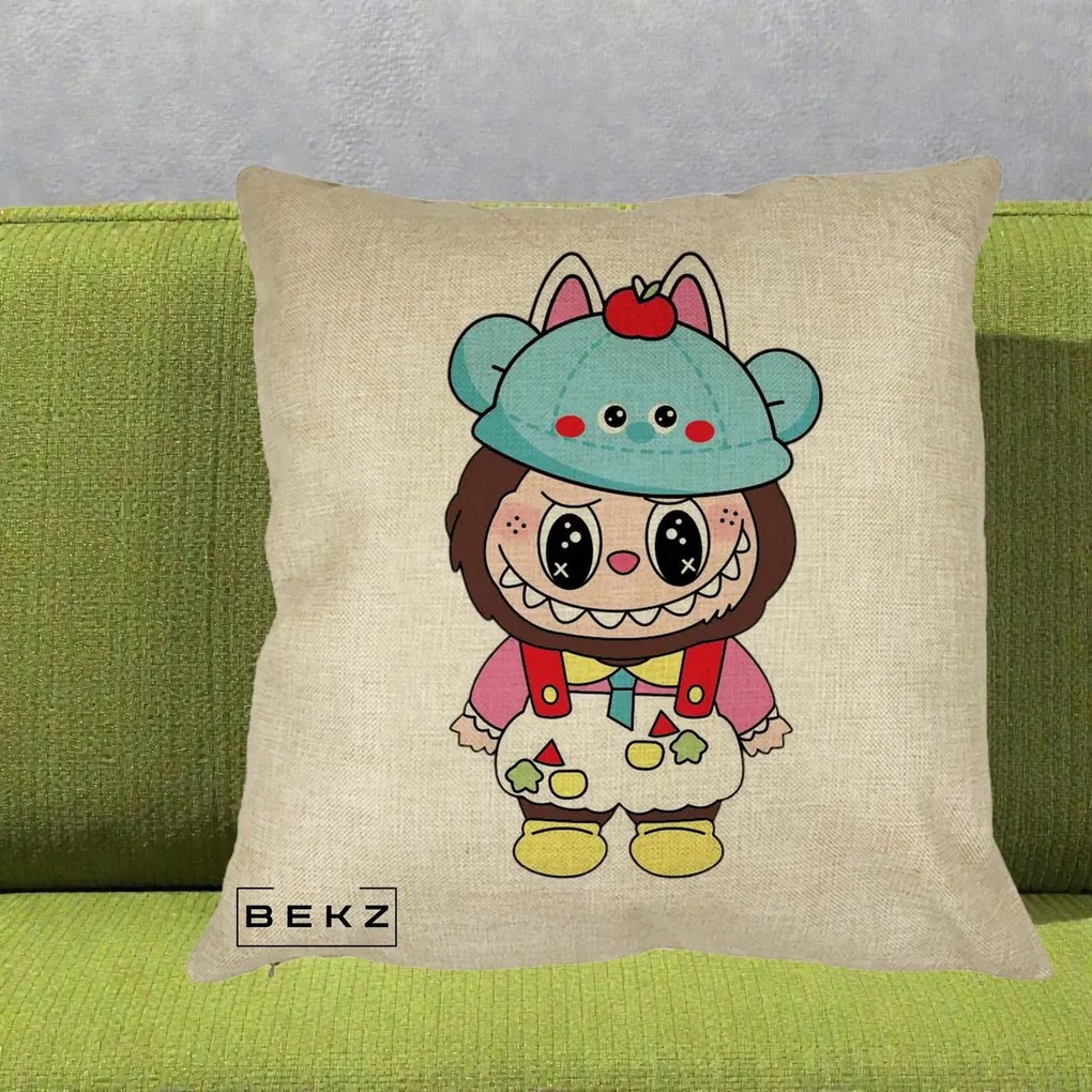 Perna Personalizata Labubu x Urs Albastru Colorat, 40x40 cm, Crem, Husa Detasabila, Perna Inclusa, BEKZ®
