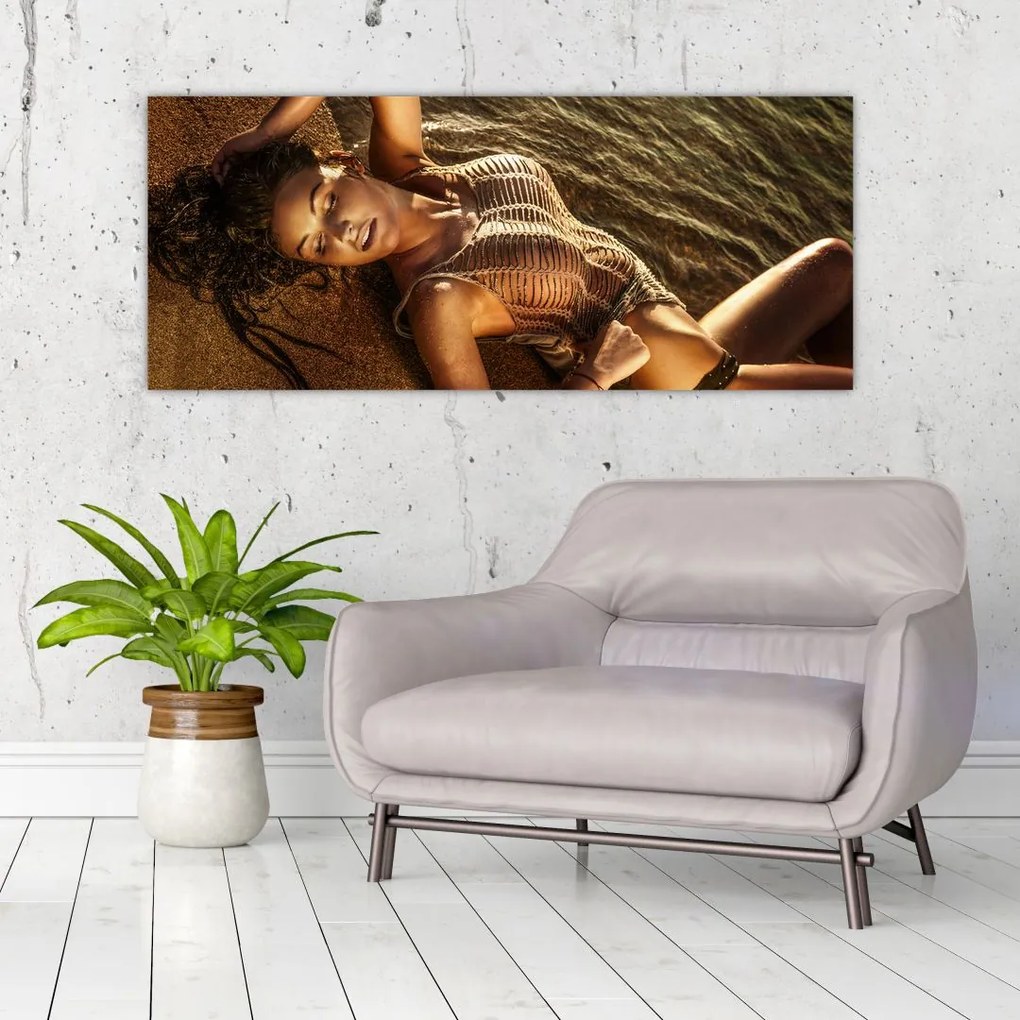 Tablou cu femeia întinsă pe plajă (120x50 cm)