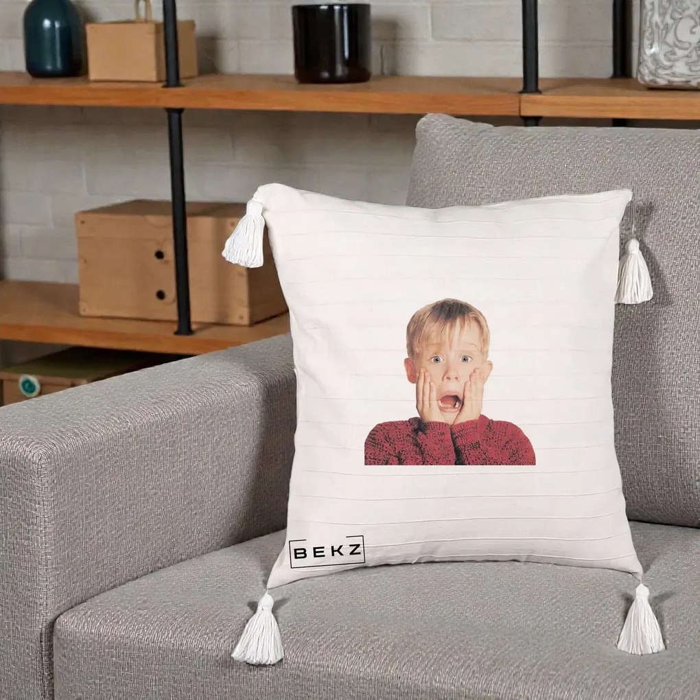 Perna Decorativa Kevin Singur Acasa, 40x40 cm, Bej cu Franjuri, Husa Detasabila, Perna Inclusa, BEKZ®