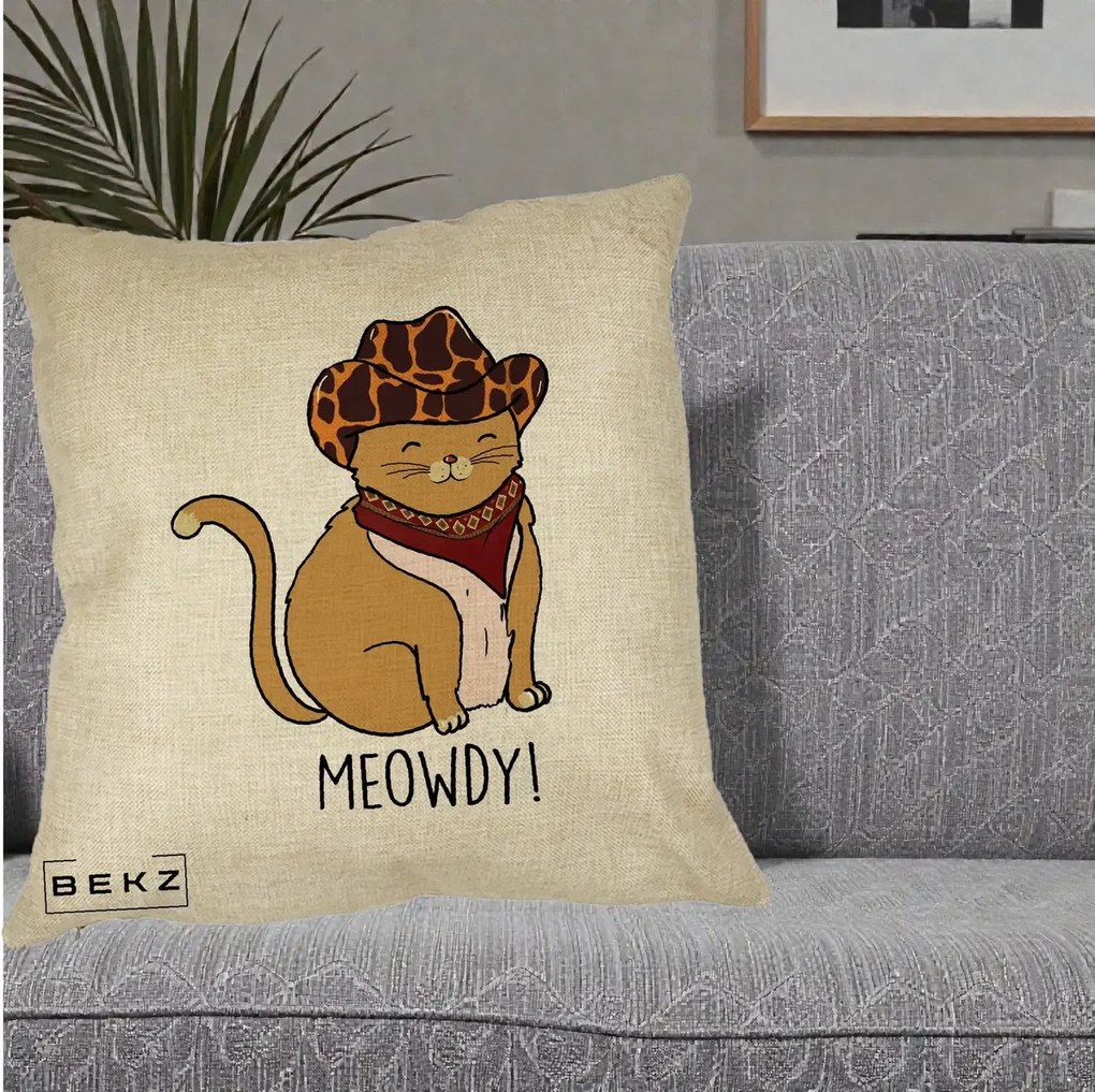 Perna Decorativa Pisica Cowboy Meowdy, 40x40 cm, Crem, Husa Detasabila, Perna Inclusa, BEKZ®