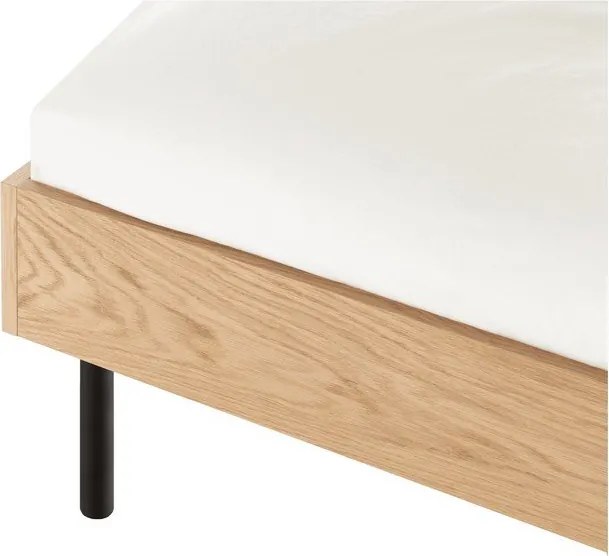 Pat matrimonial în culoare naturală tapițat/din placă aglomerată de lemn cu aspect de lemn de stejar cu somieră 180x200 cm Streiko – noo.ma