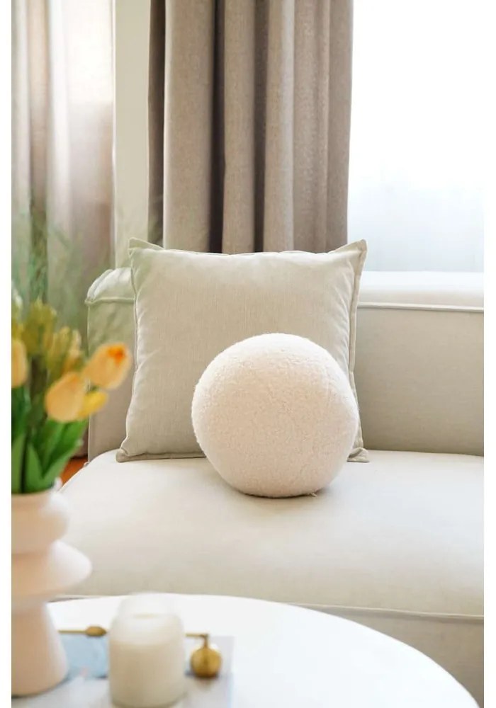 Pernă decorativă din material bouclé ø 20 cm Top – Mioli Decor