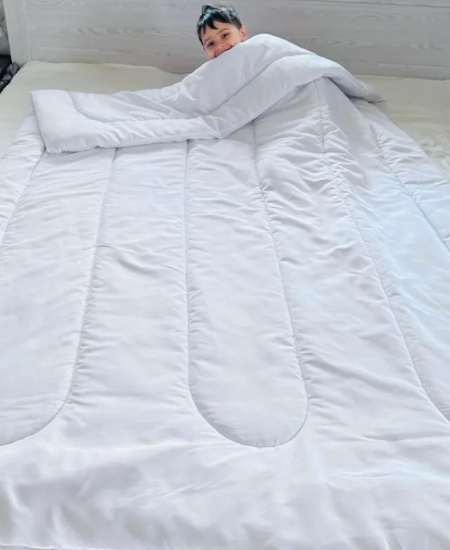 Pilota cusuta pentru toate anotimpurile PEACH 140x200 cm, alba