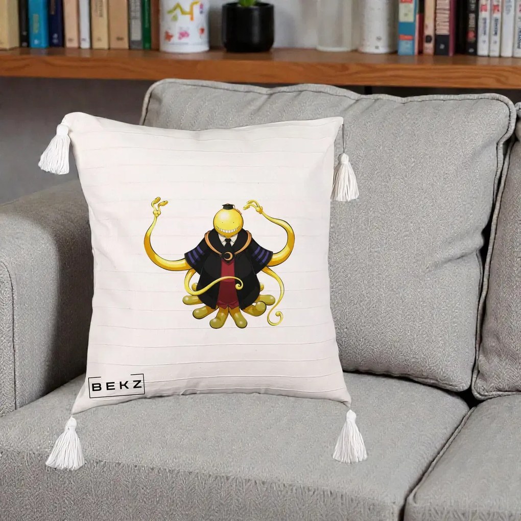 Perna Personalizata Assassination Classroom Koro-sensei, 40x40 cm, Bej cu Franjuri, Husa Detasabila, Perna Inclusa, BEKZ®
