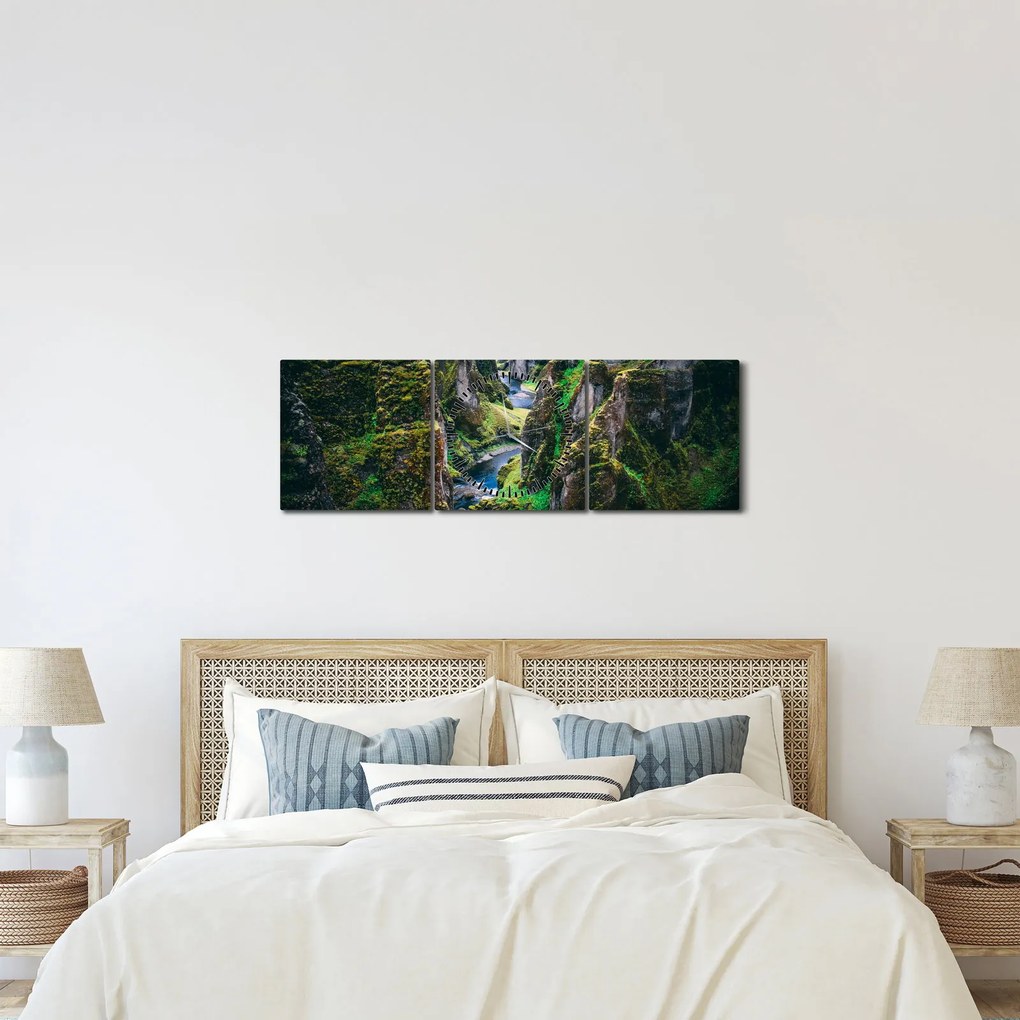 Tablou - Râu într-o vale stâncoasă (cu ceas) (90x30 cm)