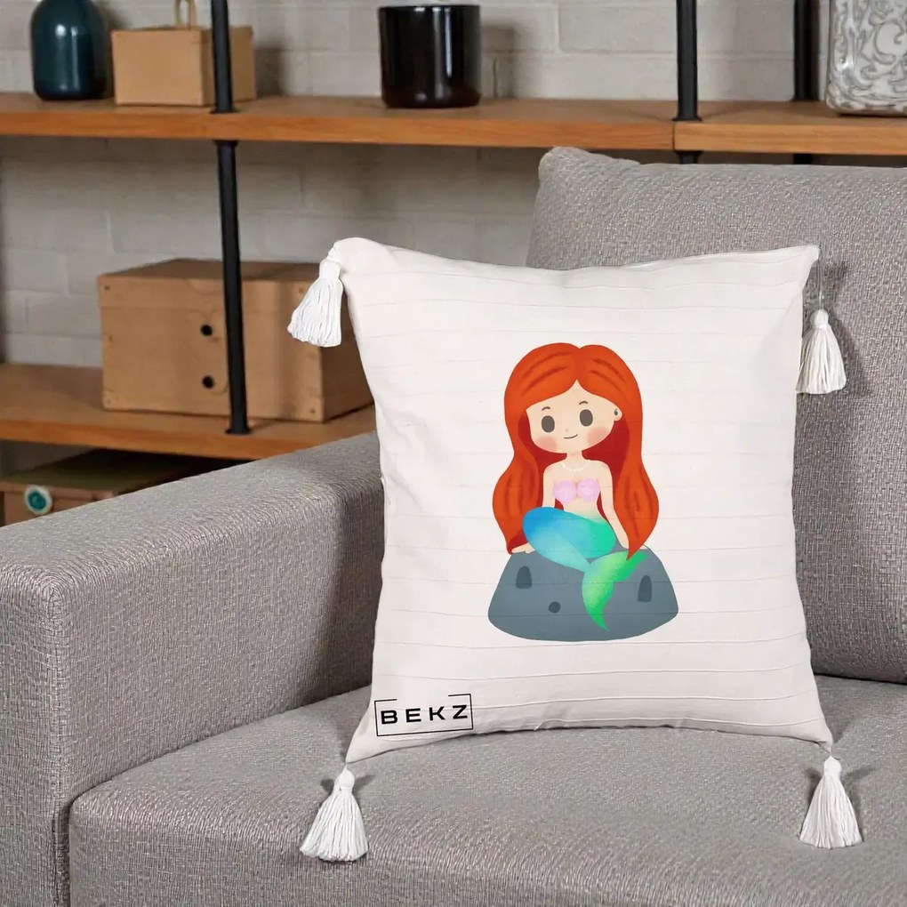 Perna Personalizata Sirena Kawaii Roscat, 40x40 cm, Bej cu Franjuri, Husa Detasabila, Perna Inclusa, BEKZ®