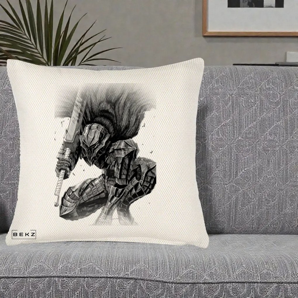 Perna Personalizata Berserk Guts Armor of Darkness Manga, 40x40 cm, Crem Reliefat, Husa Detasabila, Perna Inclusa, BEKZ®