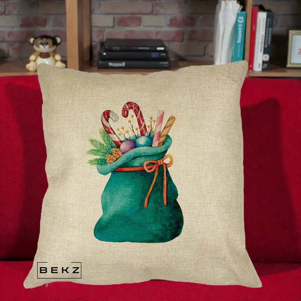 Perna Decorativa Saculet Cadouri Mos Craciun Acuarela Verde, 40x40 cm, Crem, Husa Detasabila, Perna Inclusa, BEKZ®