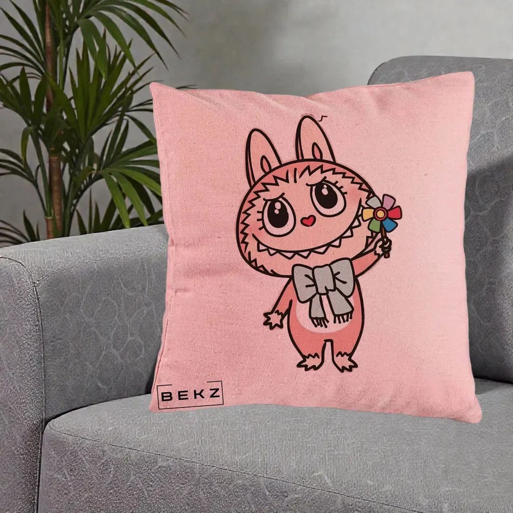 Perna Personalizata Labubu Roz cu Morisca, 40x40 cm, Roz, Husa Detasabila, Perna Inclusa, BEKZ®