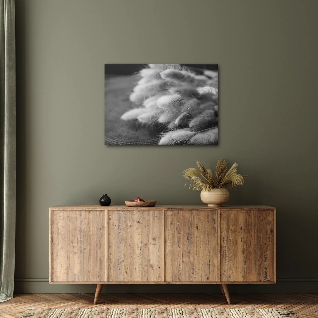 Tablou - iarbă de coadă de iepure pe masă (70x50 cm)