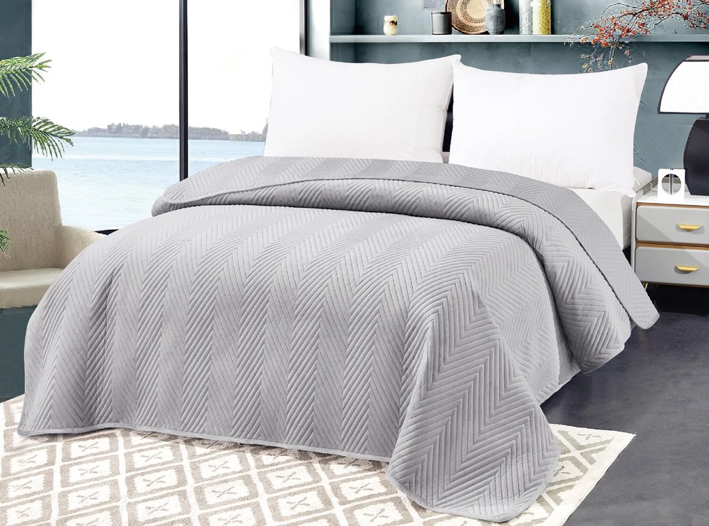 Cuvertur de pat din catifea gri deschis cu model ARROW VELVET Dimensiuni: 220 x 240 cm