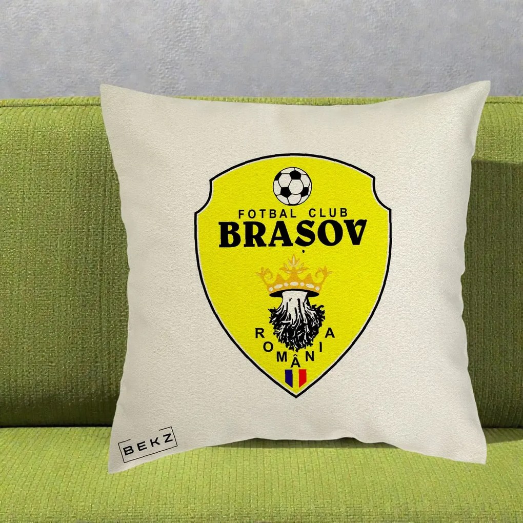 Perna Personalizata FC Brasov Fotbal Romania, 40x40 cm, Ecru, Husa Detasabila, Perna Inclusa, BEKZ®
