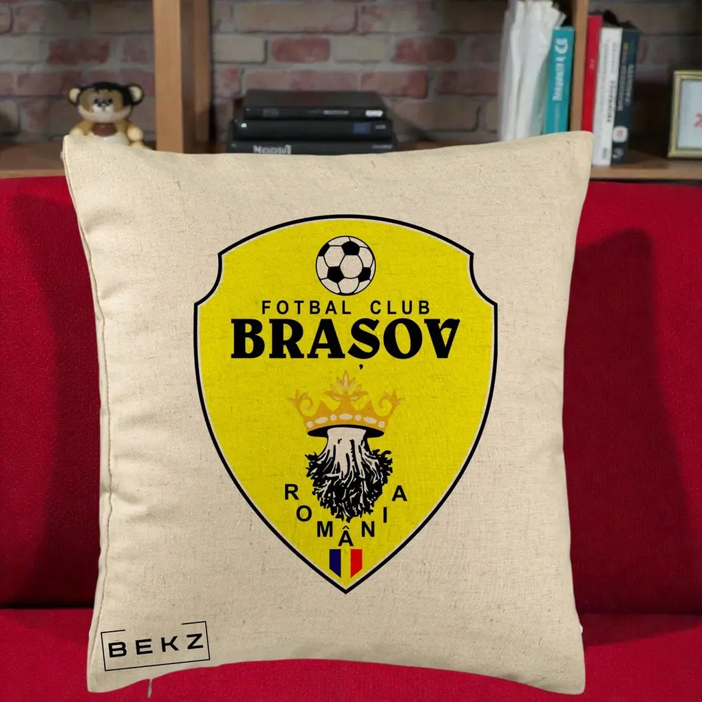 Perna Personalizata FC Brasov Fotbal Romania, 40x40 cm, Bej, Husa Detasabila, Perna Inclusa, BEKZ®