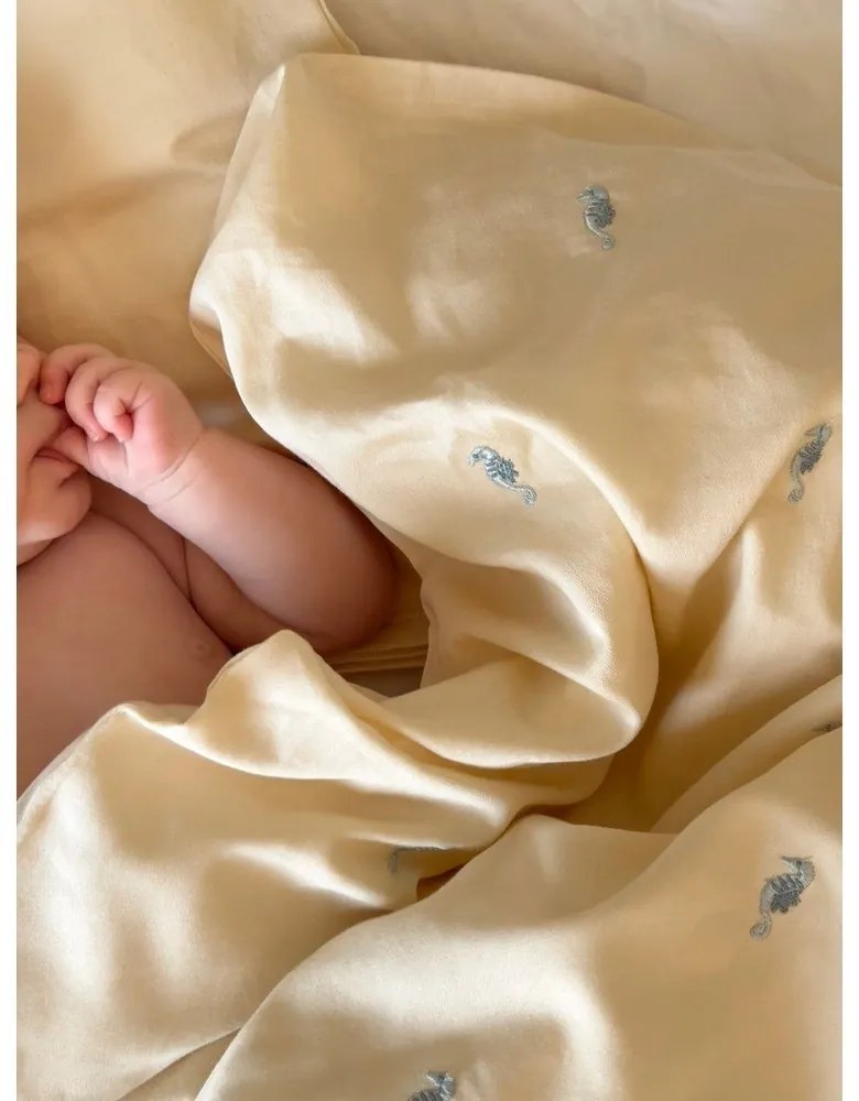 Lenjerie de pat pentru copii, galben-deschis din bumbac organic pentru pătuț 70x100 cm Sea Garden – Cam Cam Copenhagen