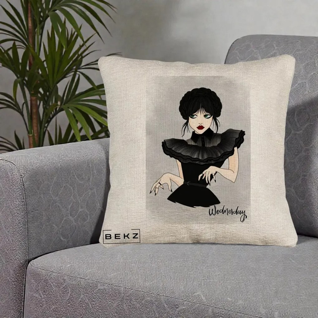 Perna Personalizata Wednesday Addams Portret Gotic, 40x40 cm, Bej Canapea, Husa Detasabila, Perna Inclusa, BEKZ®
