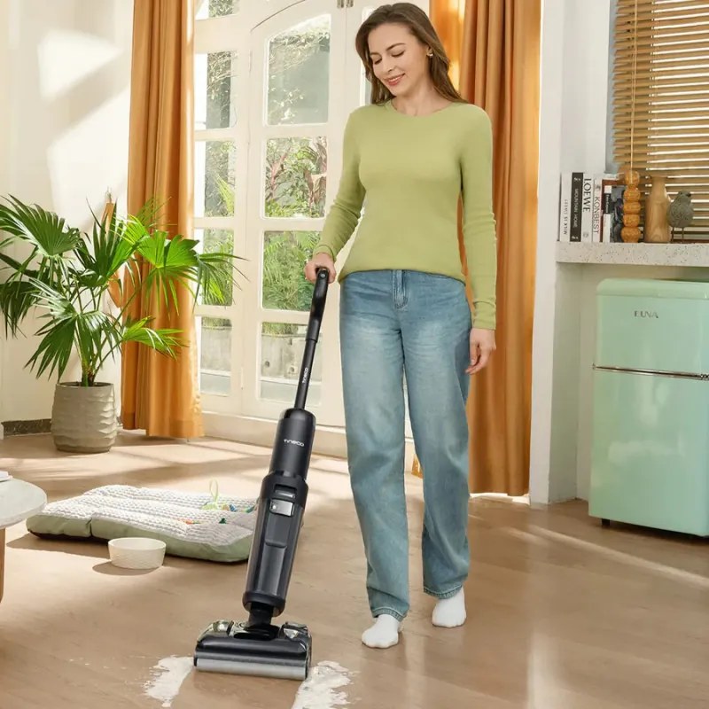 Aspirator vertical Tineco Floor One S7 Stretch Ultra, 230W, 21 kPa, Curatare umeda, Autonomie 50 min, 3 moduri, Sistem de auto-curățare FlashDry, LED display, Negru