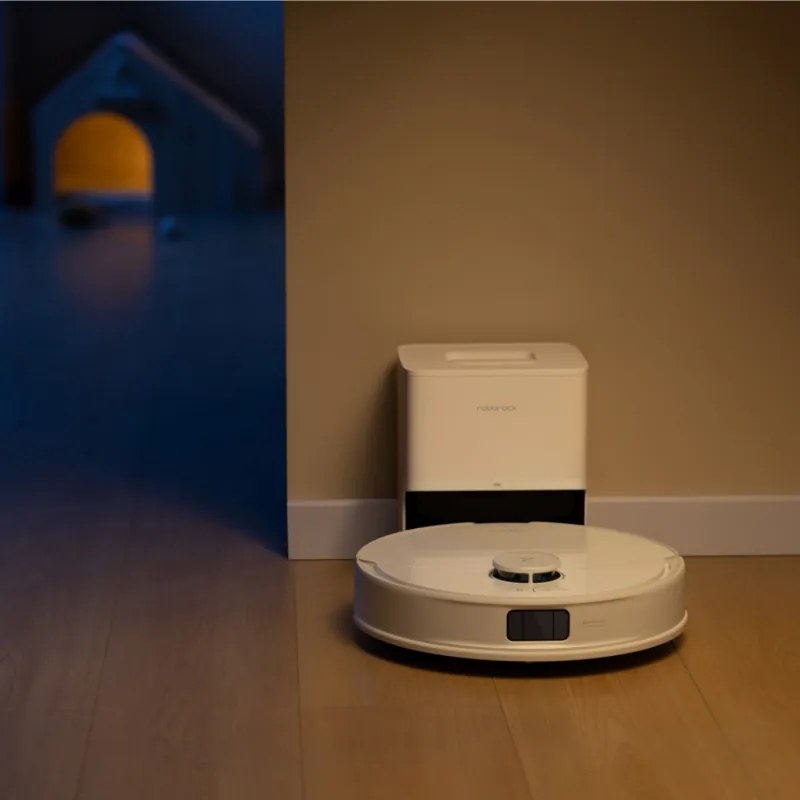 Aspirator robot Roborock Q10 PF+, 10.000 Pa, 150 min, 0,35 L, Wi-Fi, Uscat/umed, Ridicare automata a mopului, LiDAR 360°, Cartografiere 3D, Control vocal, Alb