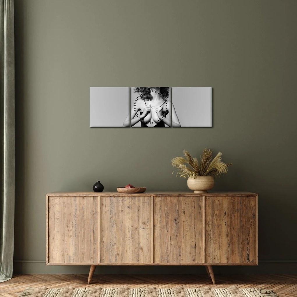 Tablou - Femeia în negru (cu ceas) (90x30 cm)