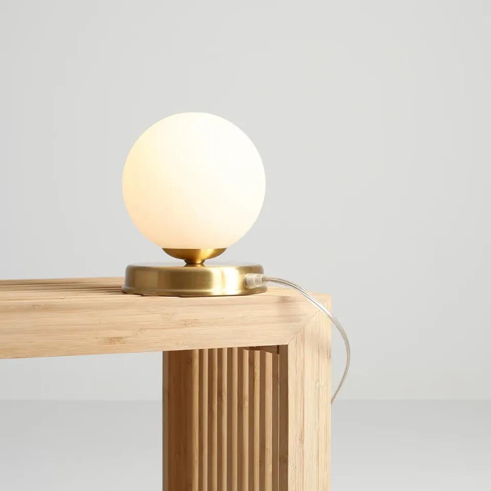 Veioza moderna alama minimalista cu glob din sticla Ball S