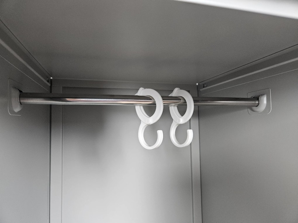 Dulap metalic Z, 3 compartimente, 120 x 50 x 180 cm, broasca cilindrica, gri deschis - ral 7035