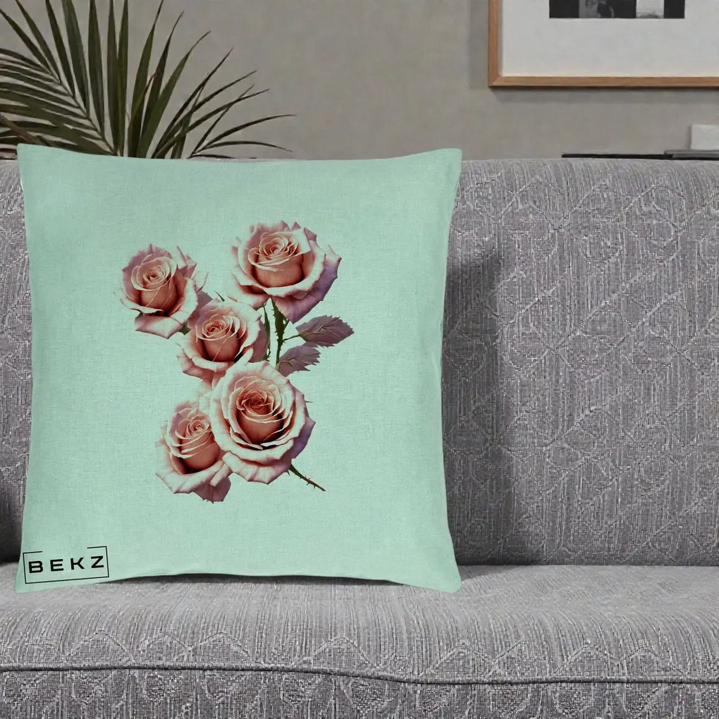 Perna Decorativa Trandafiri Roz Pastel Acuarela, 40x40 cm, Verde Menta, Husa Detasabila, Perna Inclusa, BEKZ®