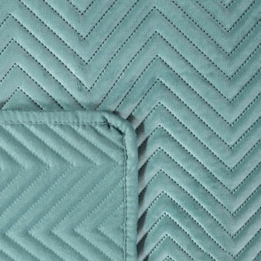 Cuvertură de pat din catifea matlasată pe un pat verde menta Lăţime: 170 cm | Lungime: 210 cm