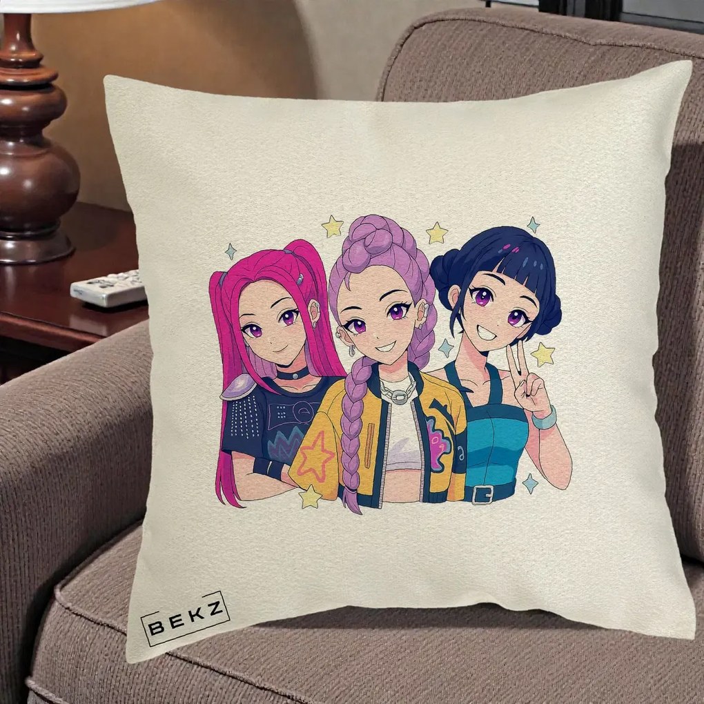 Perna Personalizata K-pop HUNTRX Trio Anime Stele, 40x40 cm, Ecru, Husa Detasabila, Perna Inclusa, BEKZ®