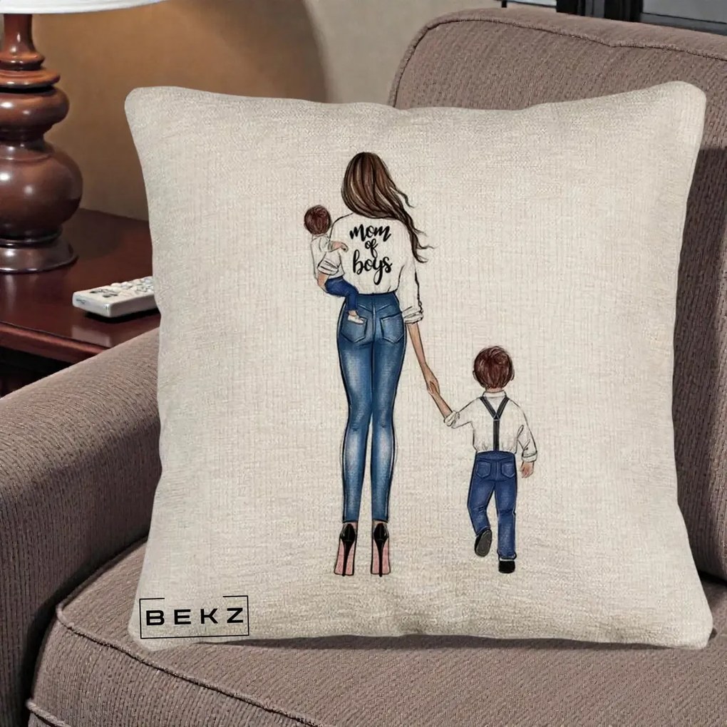 Cadou pentru Mama - Perna Personalizata Mom of Boys Mama cu Baietii, 40x40 cm, Bej Canapea, Husa Detasabila, Perna Inclusa, BEKZ®