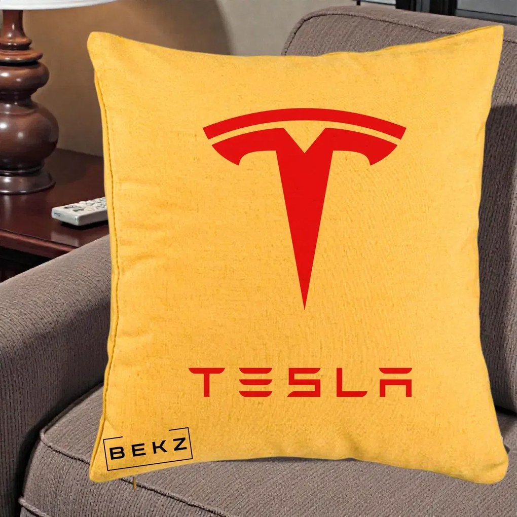 Perna Personalizata cu emblema Tesla, 40x40 cm, Galben, Husa Detasabila, Perna Inclusa, BEKZ®