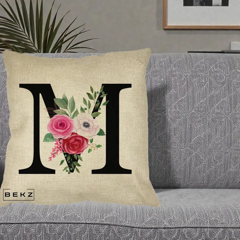 Cadou Personalizat - Perna Personalizata Monograma Florala Litera M cu Trandafiri si Anemona, 40x40 cm, Crem, Husa Detasabila, Perna Inclusa, BEKZ®