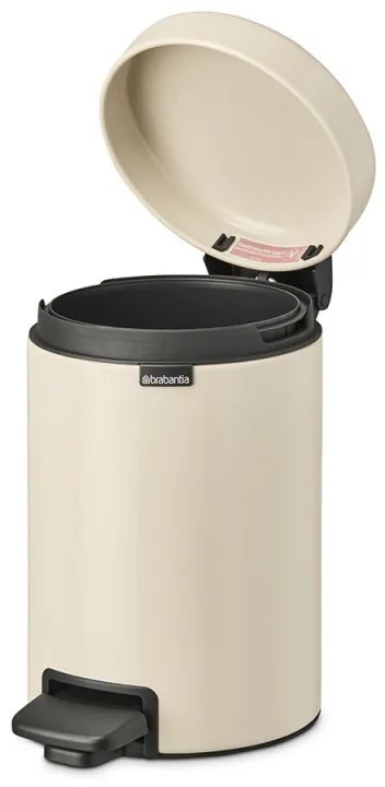 Cos de gunoi cu pedala Brabantia NewIcon 1005523, 3 L, Inchidere lina, Baza antiderapanta, Bej