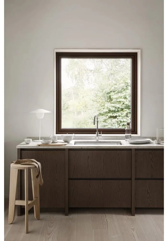 Scaun de bar în culoare naturală din lemn de stejar (înălțime șezut 75 cm) Eli – Blomus